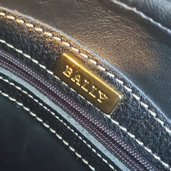 Vtg Bally Leather Camera Bag - Picture 10 of 15